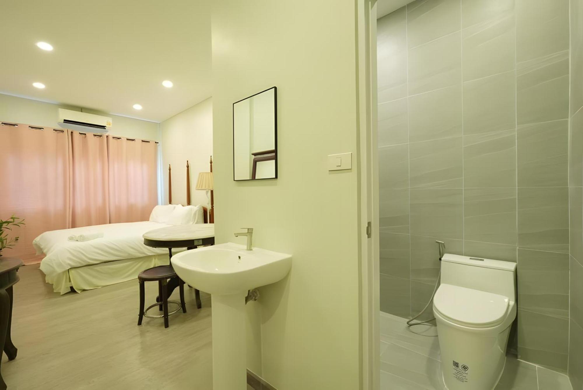 Hidden Dragon V Yaowarat Road Apartment Bangkok Exterior foto