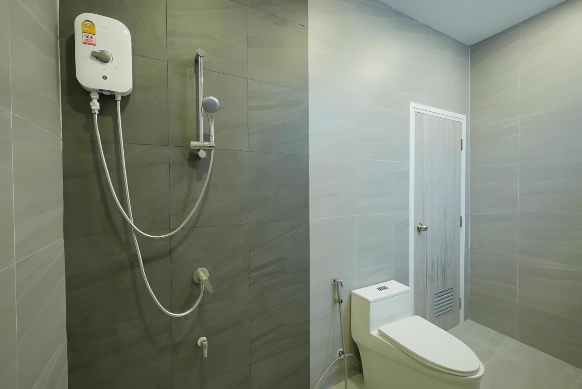 Hidden Dragon V Yaowarat Road Apartment Bangkok Exterior foto