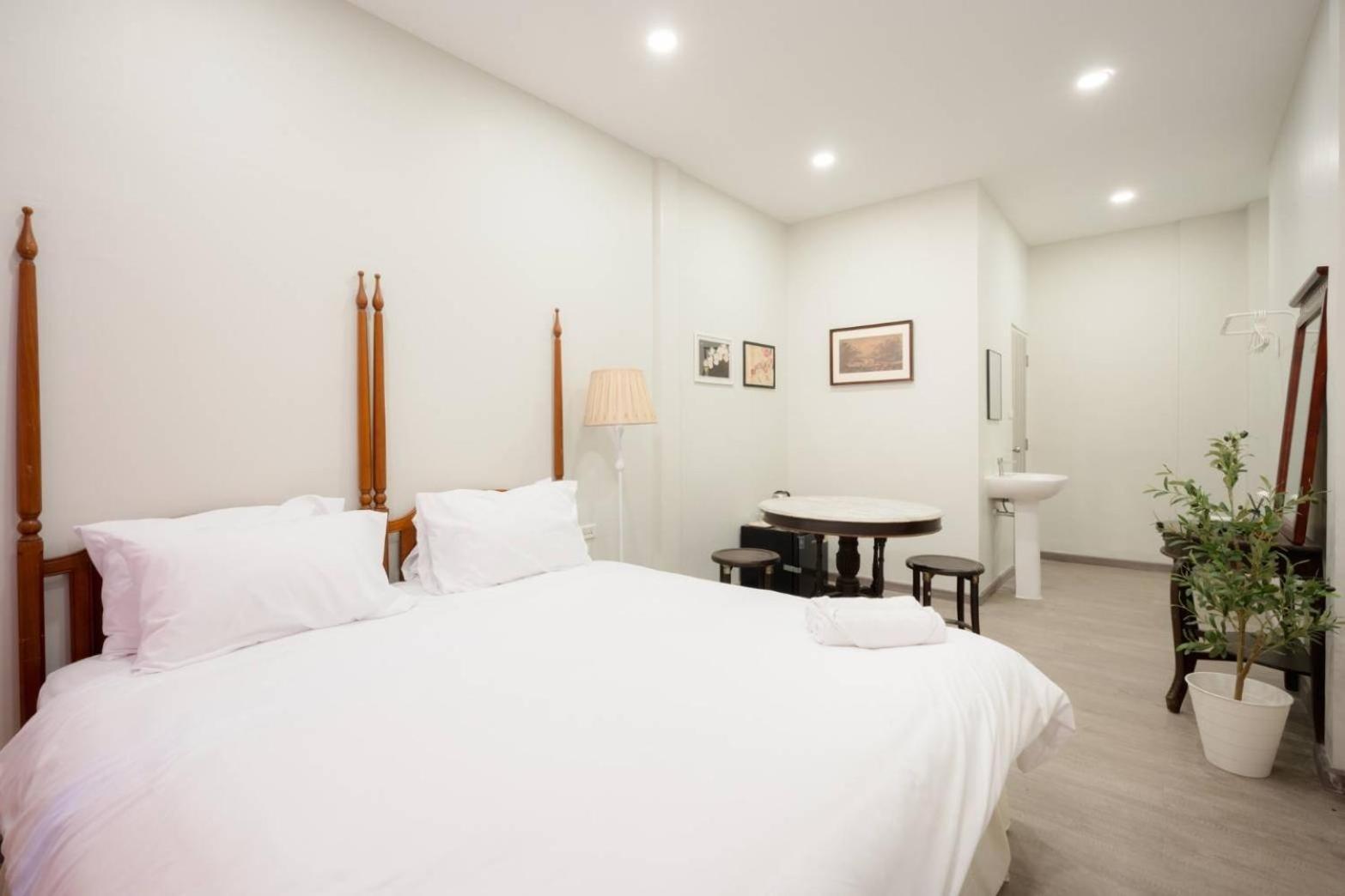 Hidden Dragon V Yaowarat Road Apartment Bangkok Exterior foto